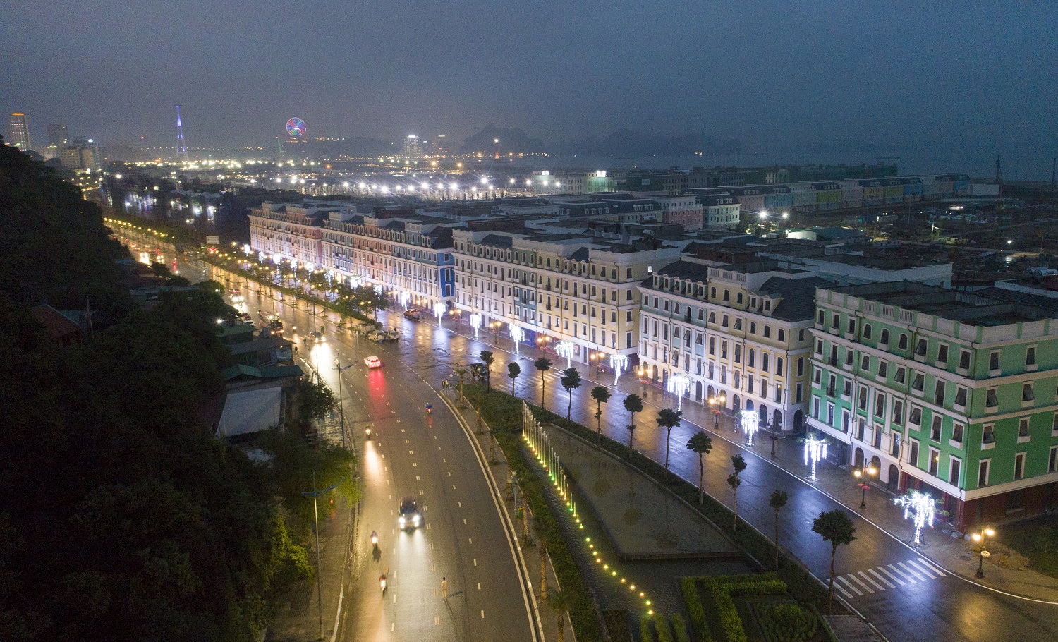 shophouse b&atilde;i ch&aacute;y hạ long