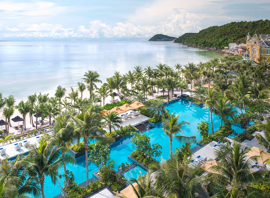 jw marriott phu quoc sand pool