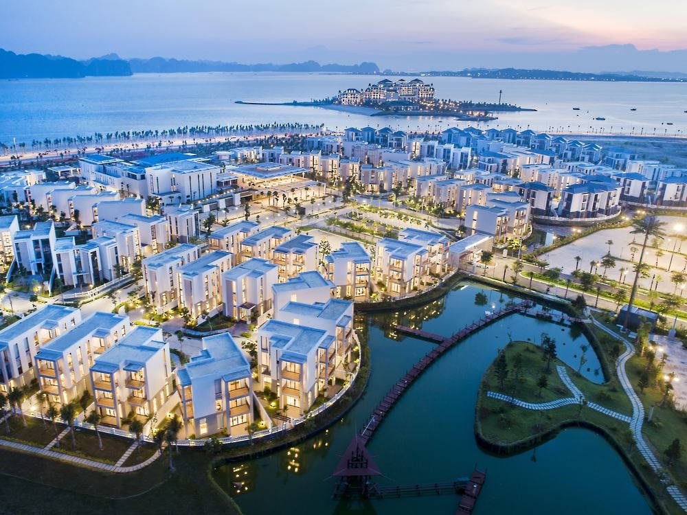 cơ hội v&agrave; th&aacute;ch thức với sun group 